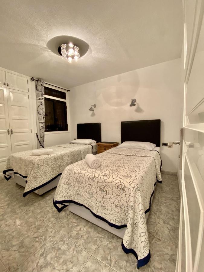 Victoria Court Modern 1 Bed Apartment ロスクリスティアーノス エクステリア 写真